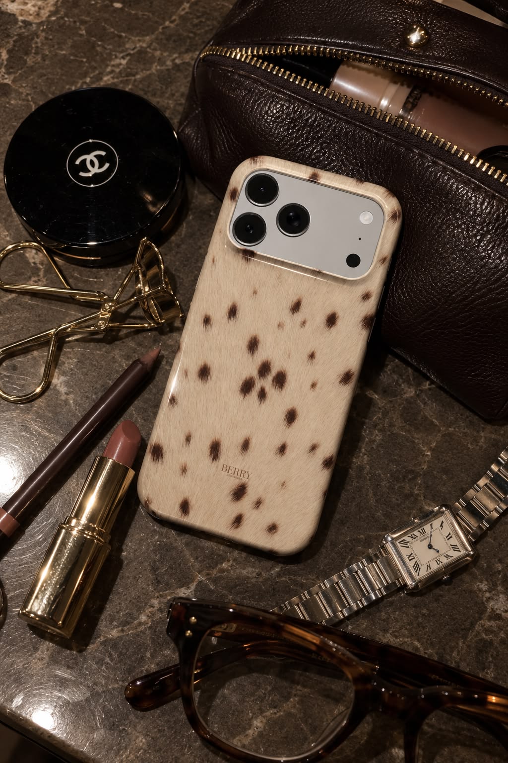 iPhone-deksel med stilrent design farge: brun – Soft Spot