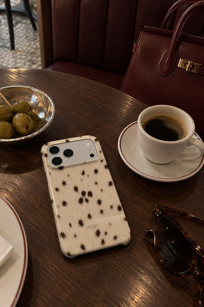 iPhone-deksel med stilrent design farge: brun – Soft Spot
