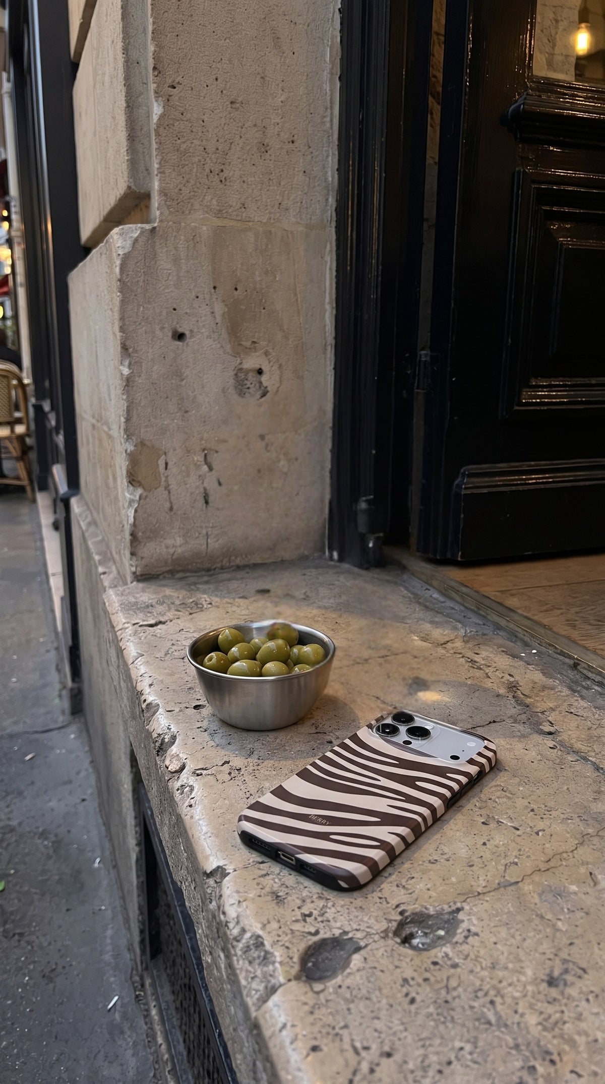 Θήκη iPhone με κομψό σχέδιο χρώμα: λευκό – Mocha