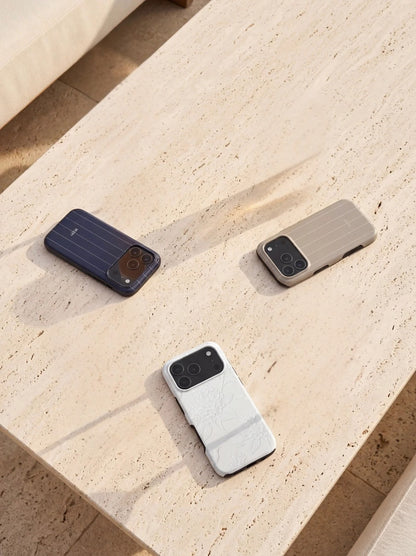 iPhone-deksel med dekorativt design – Quiet Luxury