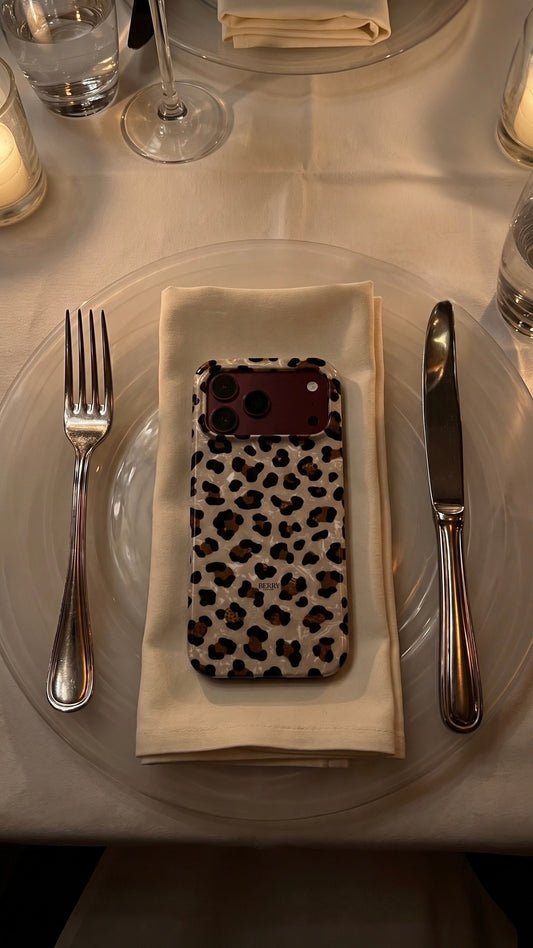 Leopardo mojado